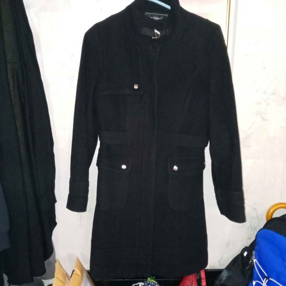 Wool coat zipper and snaps closure size 6